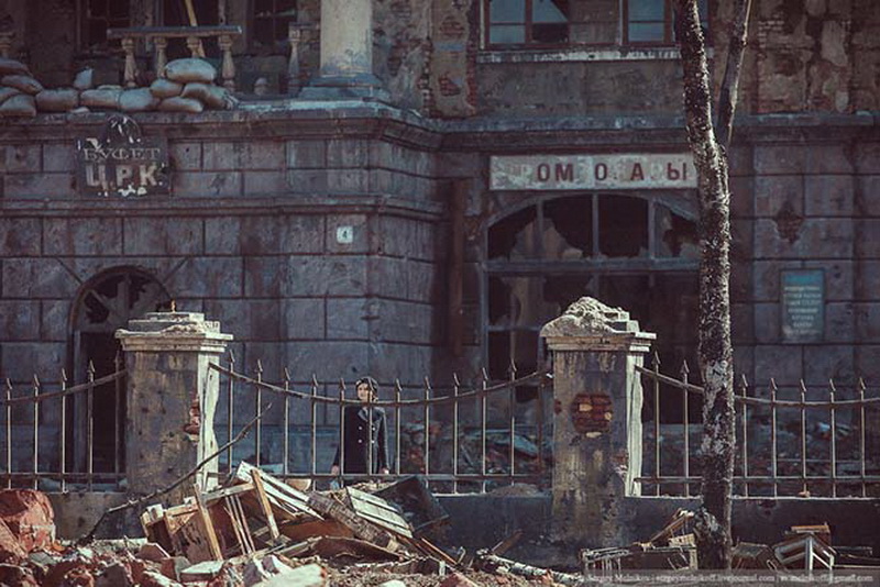 Декорации кварталов разрушенного Сталинграда - ФОТОСЕССИЯ