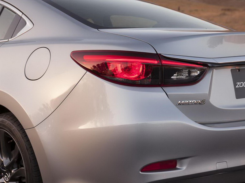Mazda6 пережила первое обновление - ФОТО