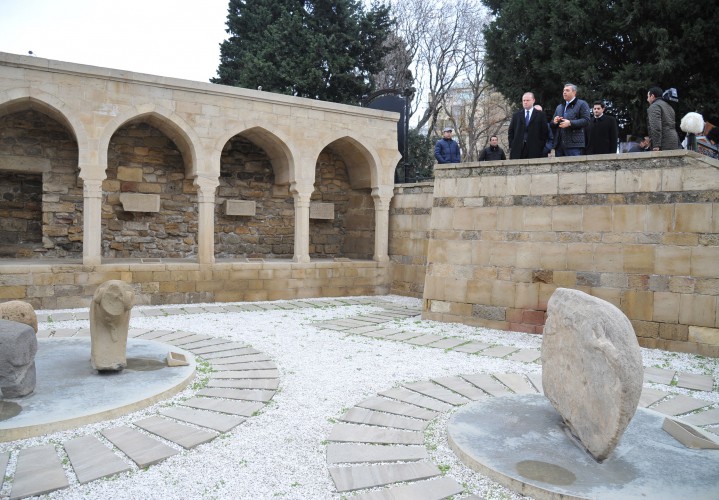 Премьер Мальты восхищен красотой азербайджанских ковров и Ичеришехер -ОБНОВЛЕНО - ФОТО