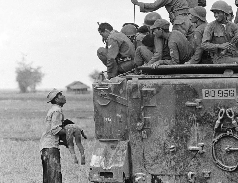 Скончался легендарный военный фотограф - ФОТОСЕССИЯ