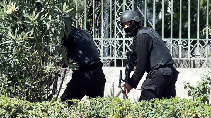 Вооруженная атака в Тунисе: боевики ликвидированы, 20 погибших - ОБНОВЛЕНО - ФОТО