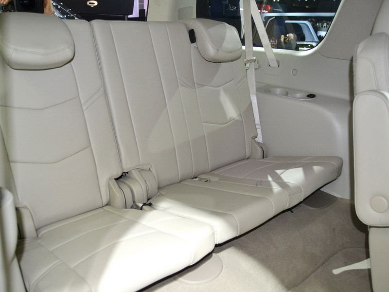 Новый Cadillac Escalade стал восьмиместным - ФОТО