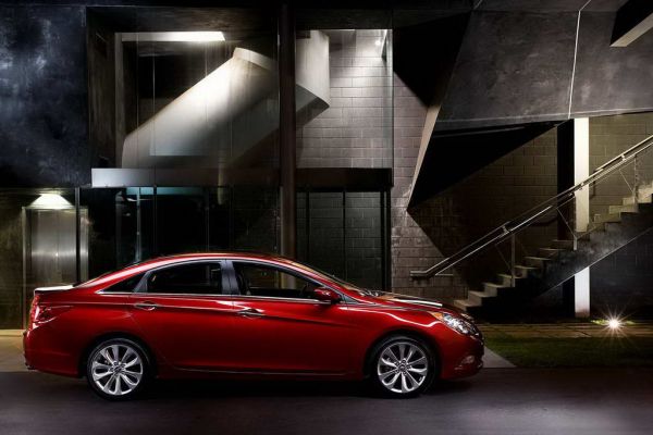Hyundai Sonata 2013: обновления популярного седана - ФОТОСЕССИЯ