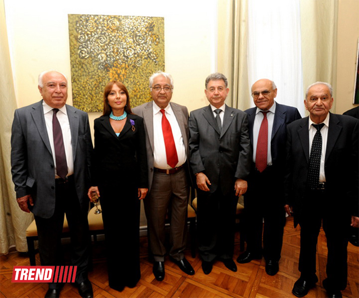 Наргиз Пашаевой вручен французский Орден Академических Пальм офицерской степени - ФОТО