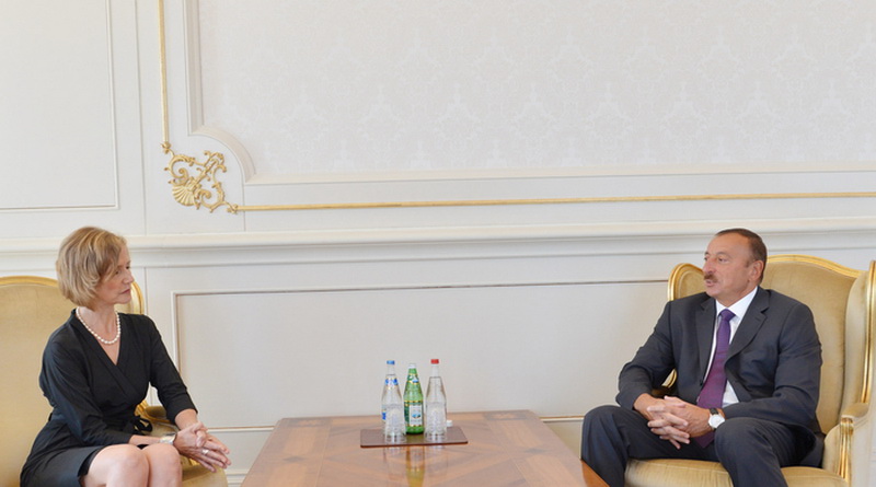 Президент Азербайджана принял верительные грамоты нового посла Германии - ОБНОВЛЕНО - ФОТО