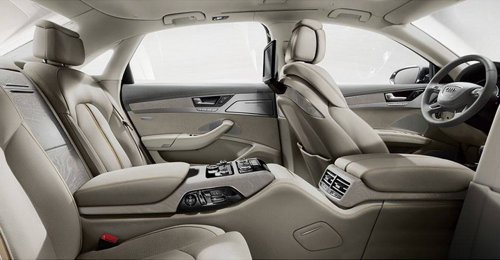 Audi выпустит специальный вариант удлиненной А8 "для шоферов" - ФОТО