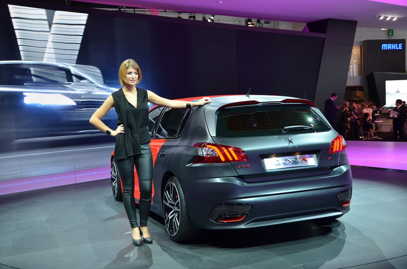 "Заряженный" Peugeot 308R может стать серийным - ФОТО