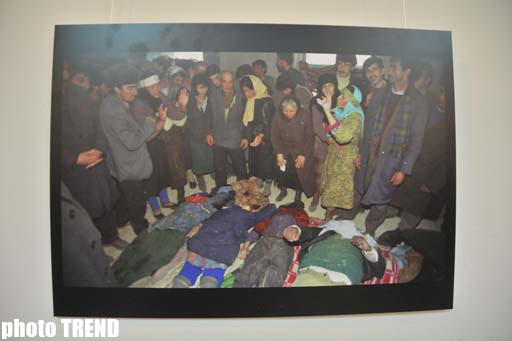 В Баку представлены работы французского фотографа о Ходжалинской трагедии - ОБНОВЛЕНО - ФОТО