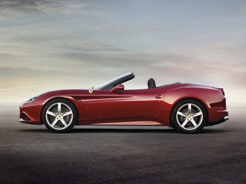 Ferrari показала новую California T с турбомотором - ФОТО