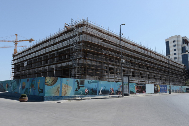 Первая леди Азербайджана Мехрибан Алиева ознакомилась со строительством и реконструкцией спортивных объектов в связи с подготовкой к первым Европейским играм - ФОТО