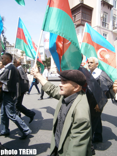 Перед посольством Ирана в Баку прошла акция протеста - ОБНОВЛЕНО - ФОТО