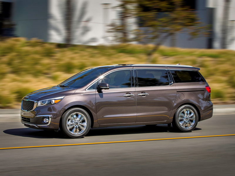 Новый минивэн Kia Sedona стал восьмиместным - ФОТО