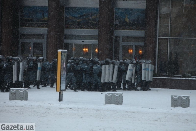 Растет число погибших в результате противостояния в центре Киева - ОБНОВЛЕНО - ВИДЕО - ФОТО