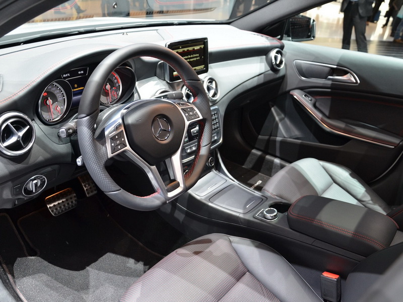 Новый Mercedes GLA нарекли "располневшим А-классом" - ФОТО