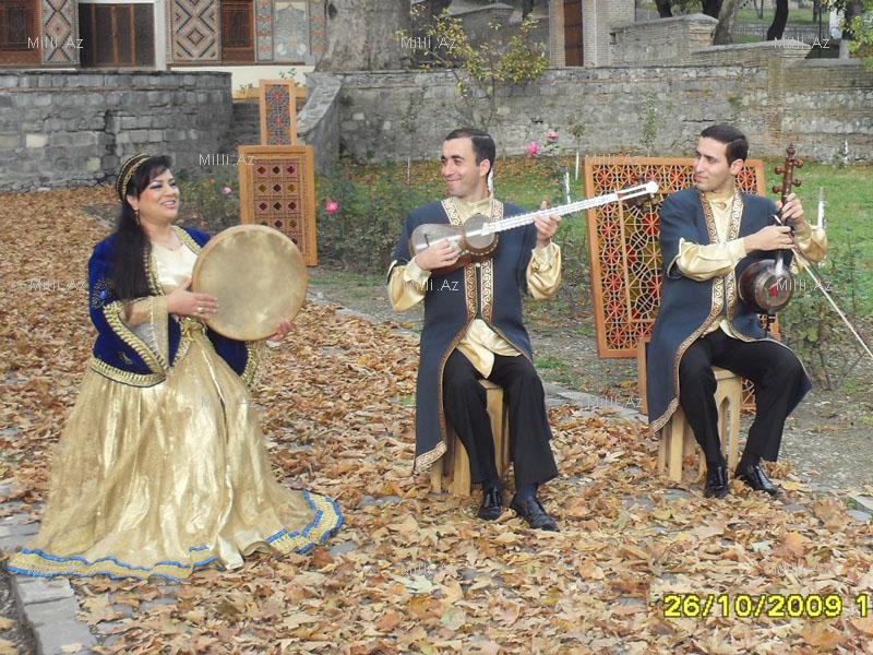 Народная артистка выдает дочь замуж – ФОТО