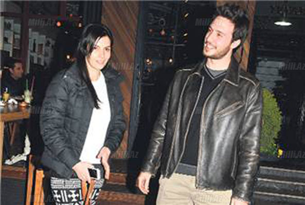 Məşhur türk aktyor karyerasını qəflətən bitirdi - FOTO