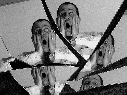 Азербайджанцы и приметы: имейте совесть, чихните дважды! - ОПРОС
