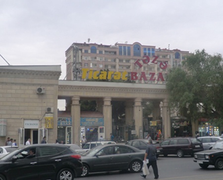 "Təzə bazar" iki hissəyə bölünüb - FOTO