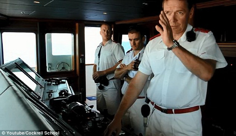 Студенты "угнали" яхту за $80 млн - ФОТО