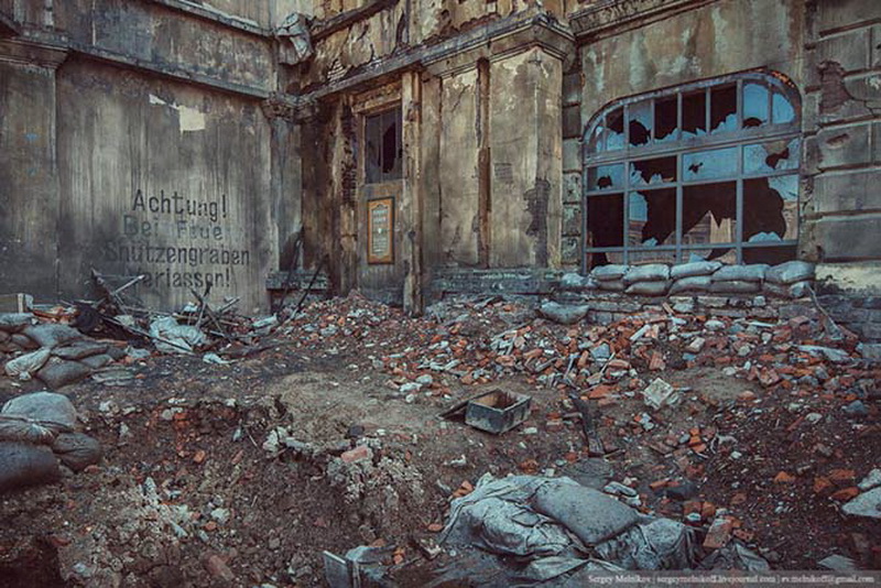 Декорации кварталов разрушенного Сталинграда - ФОТОСЕССИЯ