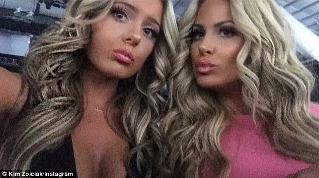Вы не поверите, но эти женщины - мать и дочь - ФОТО
