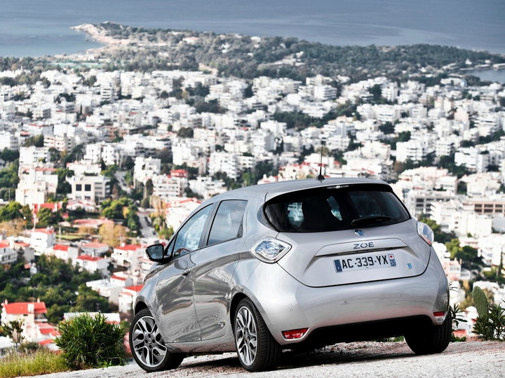 Электрокар Renault Zoe слегка увеличил запас хода - ФОТО