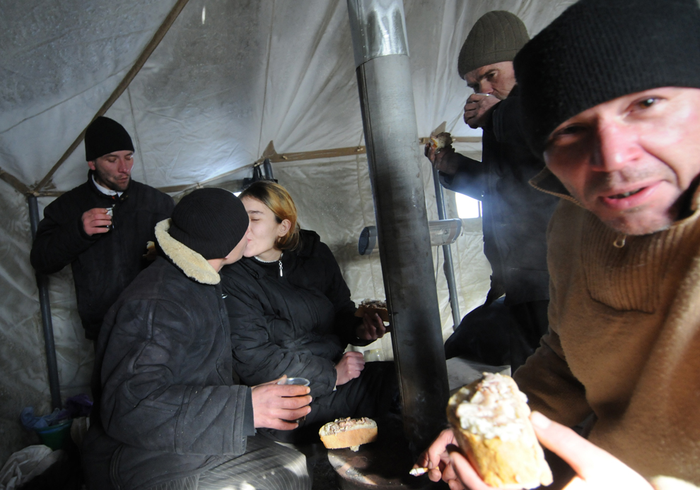 Планета замерзает насквозь: Суровая зима 2012 - ФОТОСЕССИЯ