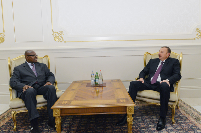 Президент Ильхам Алиев принял верительные грамоты послов ряда стран - ОБНОВЛЕНО - ФОТО