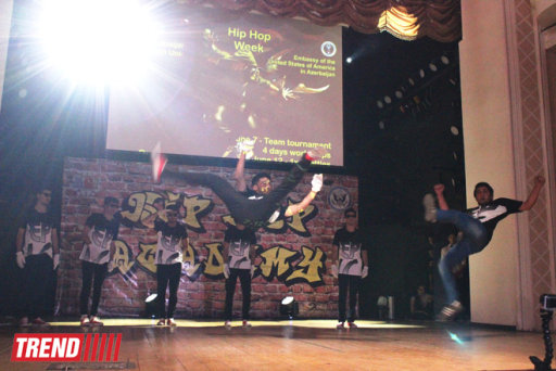В Баку гастролирует хип-хоп-группа "Soul Street Dance Co." – ФОТО