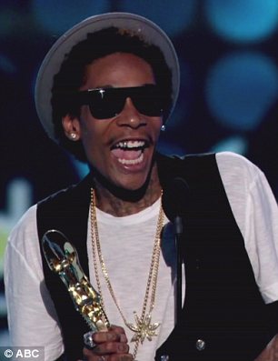 “Billboard Music Awards”: Адель вновь обошла Рианну, Леди Гагу и Кэти Перри - ФОТОСЕССИЯ