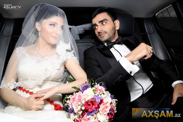 Azərbaycanlı müğənni evləndi – FOTO