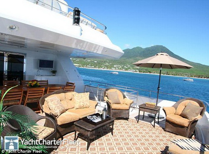 Яхта Ди Каприо из "Волк с Уолл-Стрит" выставлена на аренду - ФОТО