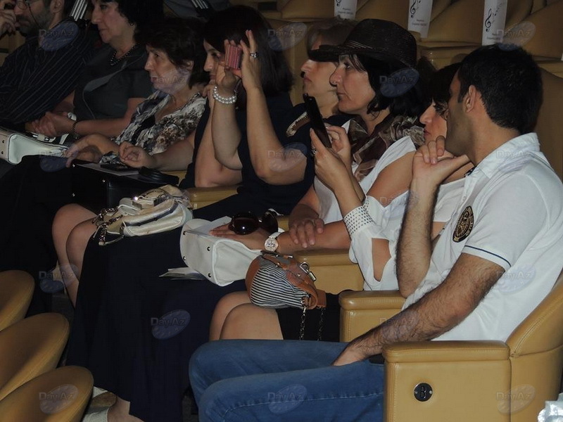 Латиноамериканские ритмы на сцене Международного центра мугама – РЕПОРТАЖ – ФОТО