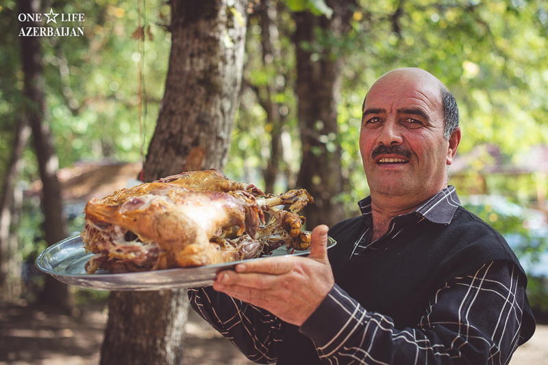 Участники "ONE LIFE" совершили увлекательный тур по Баку и Лахыджу - ФОТО
