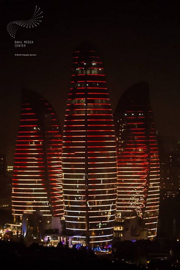 Завораживающий красотой ночной Баку - ФОТО