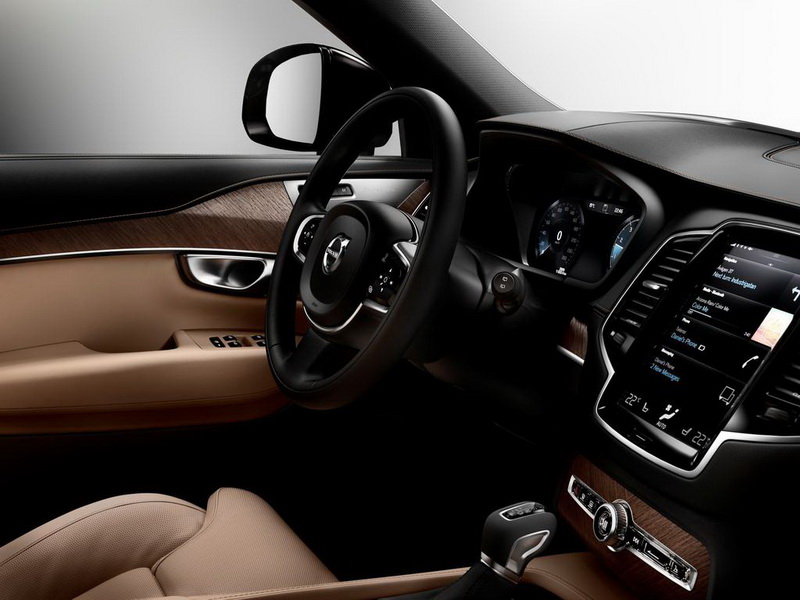 Volvo распродал первую партию нового XC90 за 47 часов - ФОТО