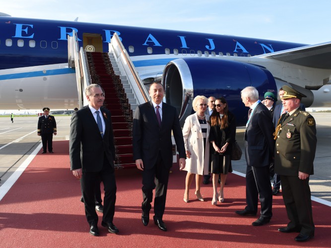 Президент Ильхам Алиев и его супруга Мехрибан Алиева приняли участие в праздничных мероприятиях в Москве по случаю 70-летия Победы - ОБНОВЛЕНО - ФОТО - ВИДЕО