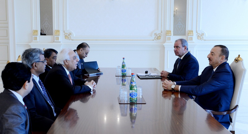 Президент Азербайджана провел ряд встреч - ОБНОВЛЕНО - ФОТО