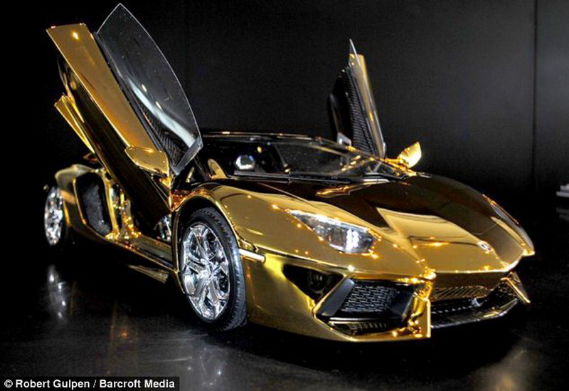Мини-Lamborghini из чистого золота за $320 тысяч - ФОТО