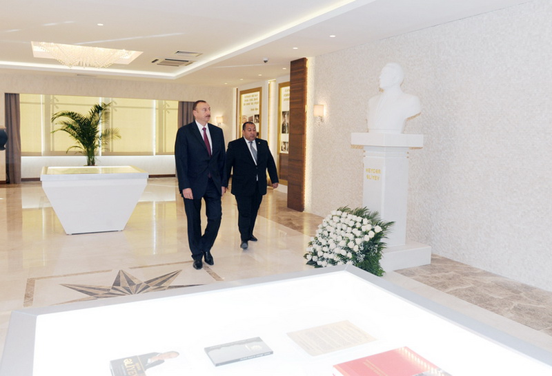 Президент Ильхам Алиев: "Азербайджан переживает период стремительного развития" - ОБНОВЛЕНО - ФОТО