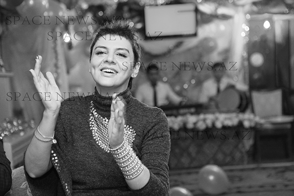 Günel Həsənzadə: "Göz önündəyəm, hər kəs hər şeyi görür" - FOTO