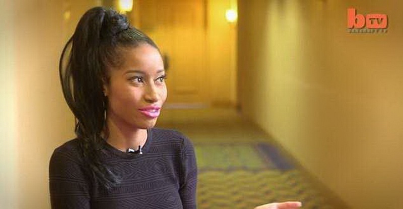 Муж не может различить свою жену от известной певицы - ФОТО