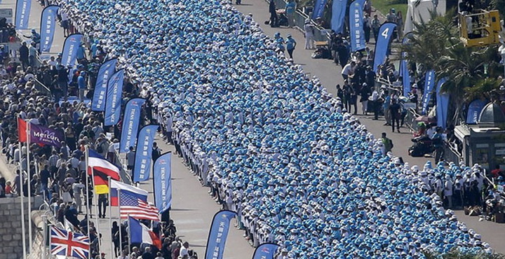 Китаец сделал невероятный подарок своим 6400 сотрудникам - ФОТО