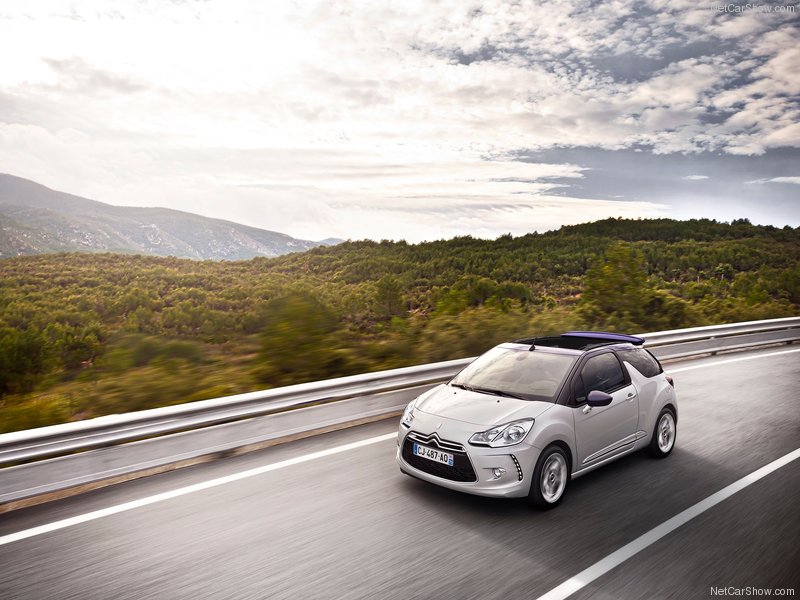 "Заряженный" кабриолет от Citroen станет серийным - ФОТО