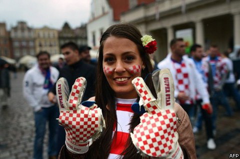 Лучшие болельщицы Евро-2012 - ФОТОСЕССИЯ