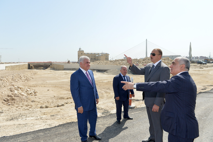 Президент Ильхам Алиев ознакомился с ходом работ по строительству Олимпийского стадиона, ряда дорожных объектов и восстановлению экосреды озера Беюкшор - ОБНОВЛЕНО - ФОТО