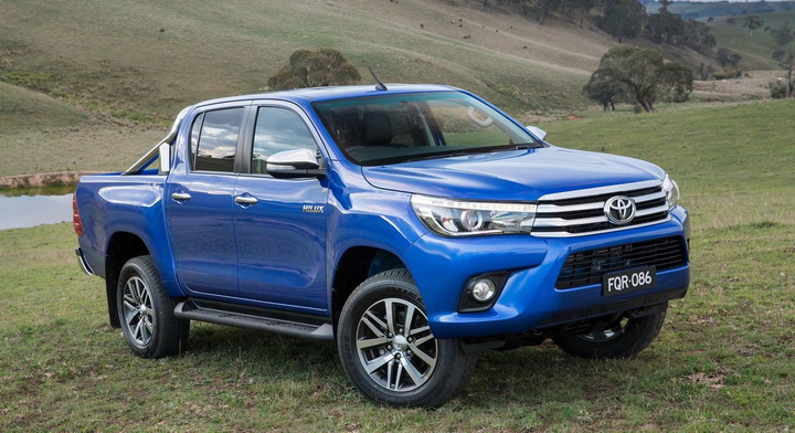 Toyota представила новое поколение "неубиваемого" пикапа - ФОТО