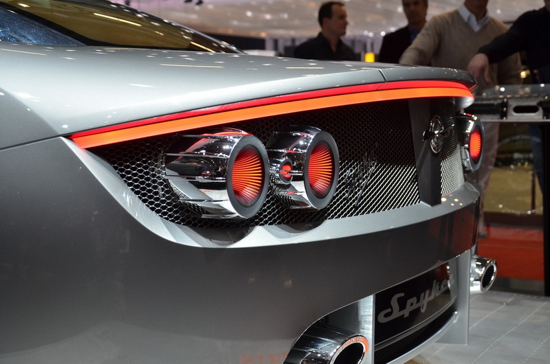Spyker собирается лишить B6 Venator крыши - ФОТО