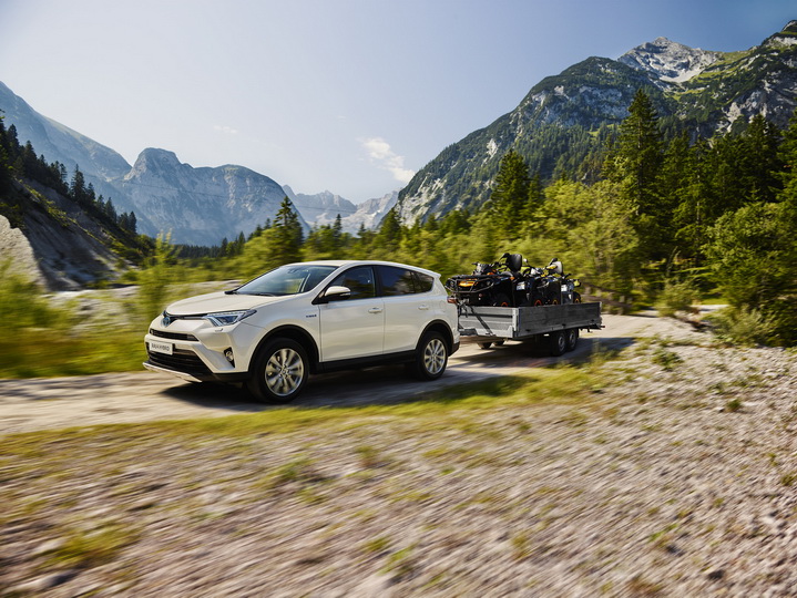 Toyota RAV4 сможет получать электричество из тепла - ФОТО