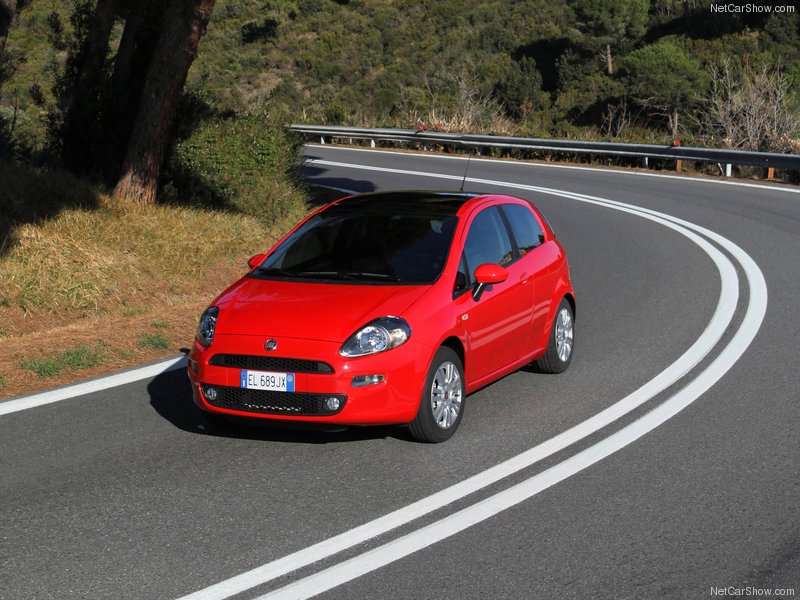 Цена и качество: Новый обновленный Fiat Punto 2012 - ФОТОСЕССИЯ